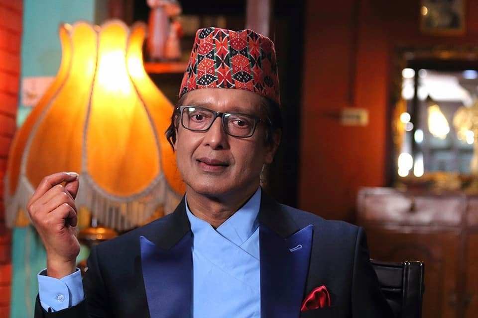 अभिनेत्री दीपाश्री निरौलालाई माफि दिन महानायक हमालले गरे आग्रह