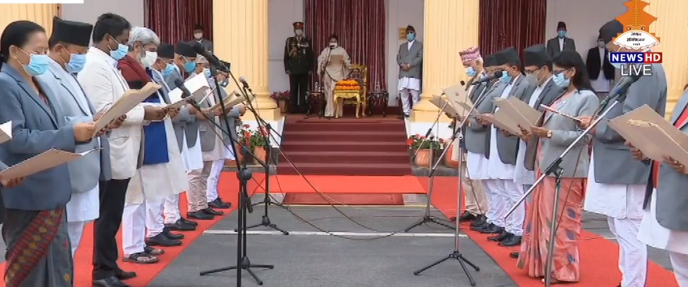 प्रधानमन्त्रीद्धारा नवनियुक्त मन्त्रिपरिषद् गठन, यी हुन् नयाँ मन्त्रीहरु [नामवलीसहित]